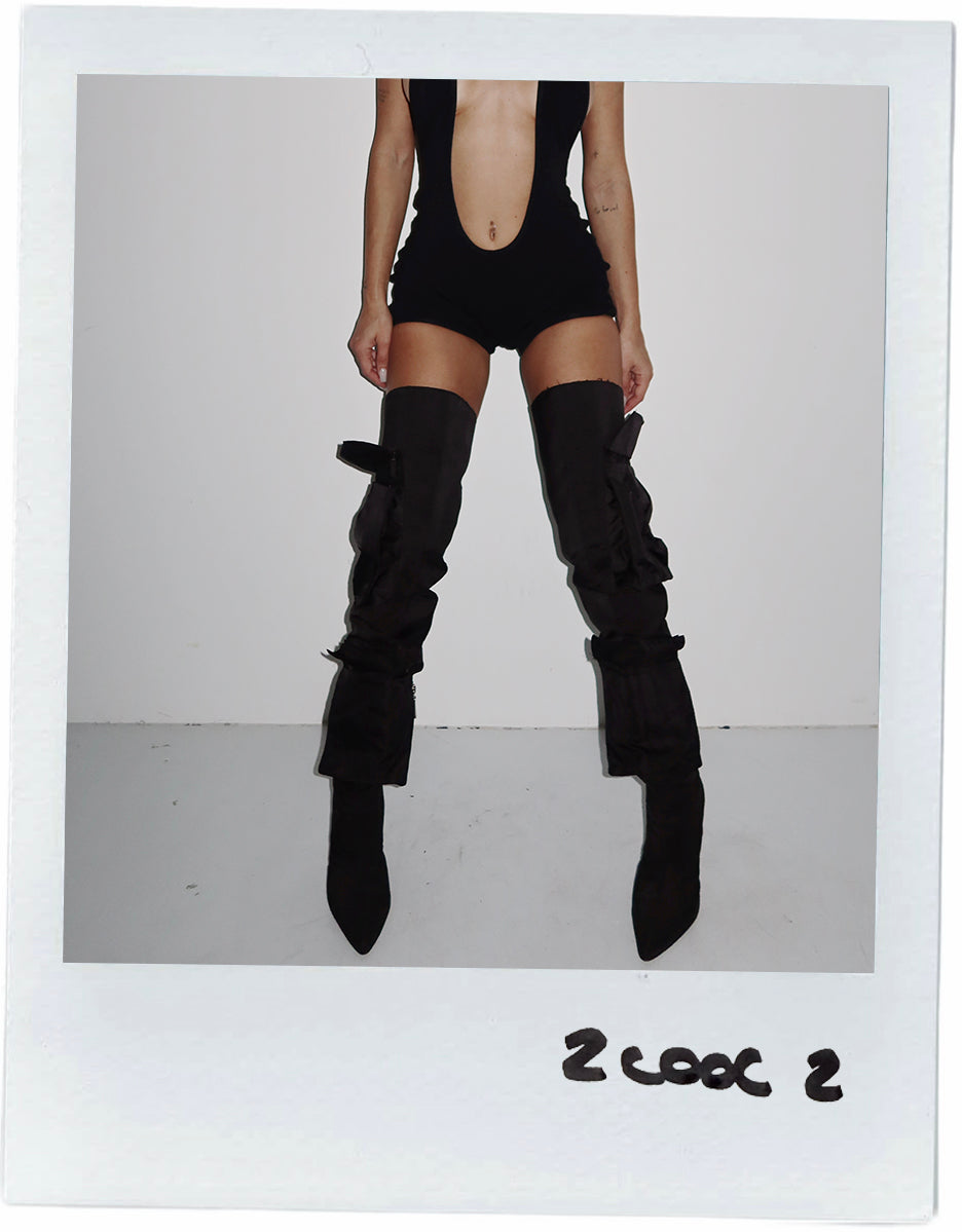 BOTAS SARKANY BUCANERAS