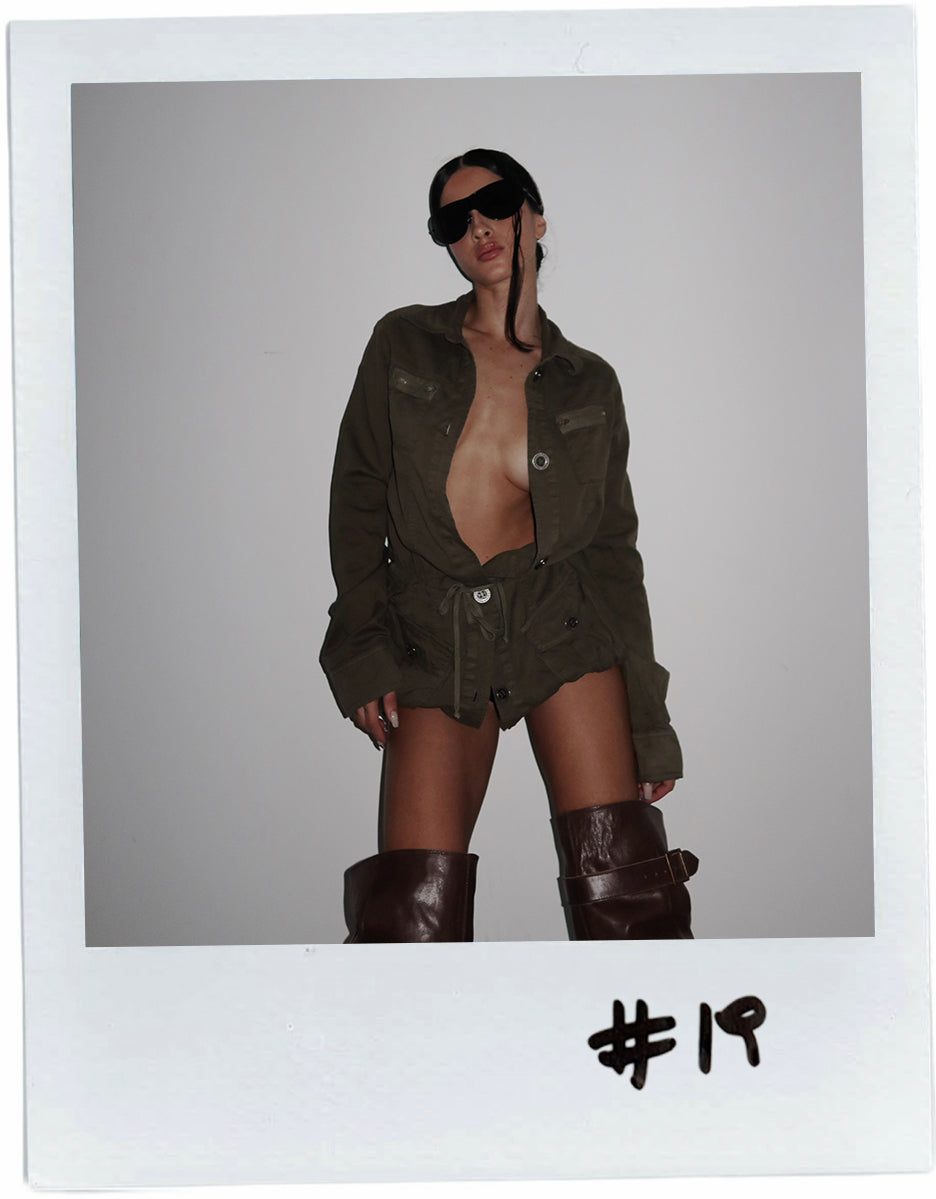 MILITARY DRESS HARD TAIL