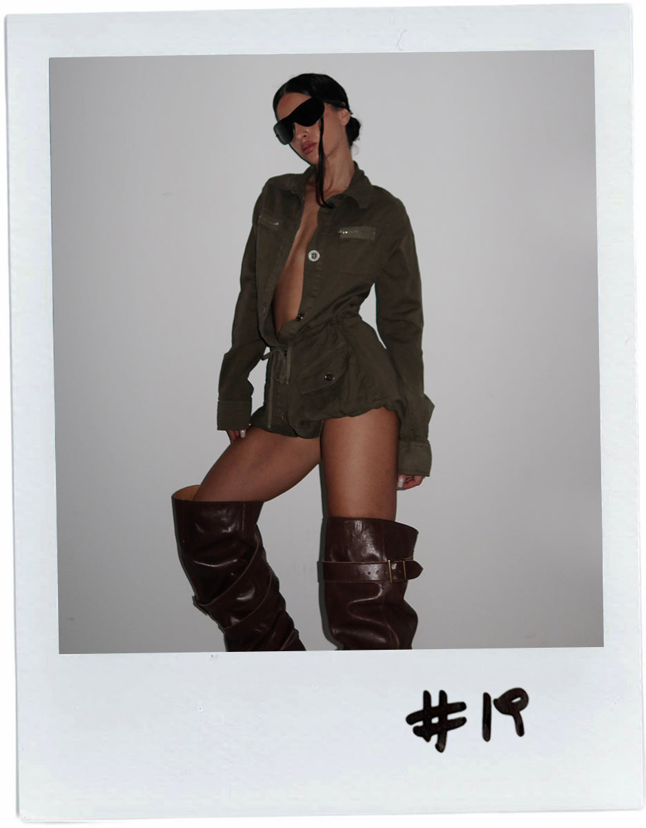 MILITARY DRESS HARD TAIL