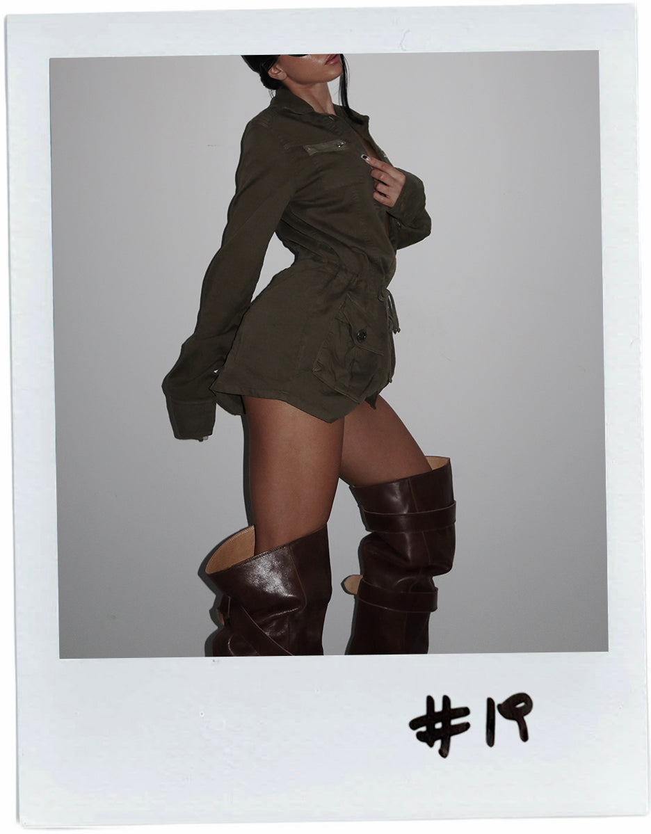 MILITARY DRESS HARD TAIL