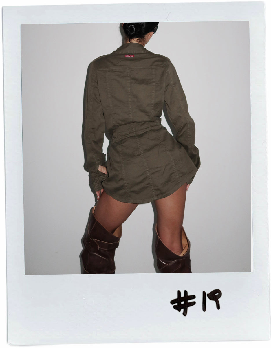 MILITARY DRESS HARD TAIL
