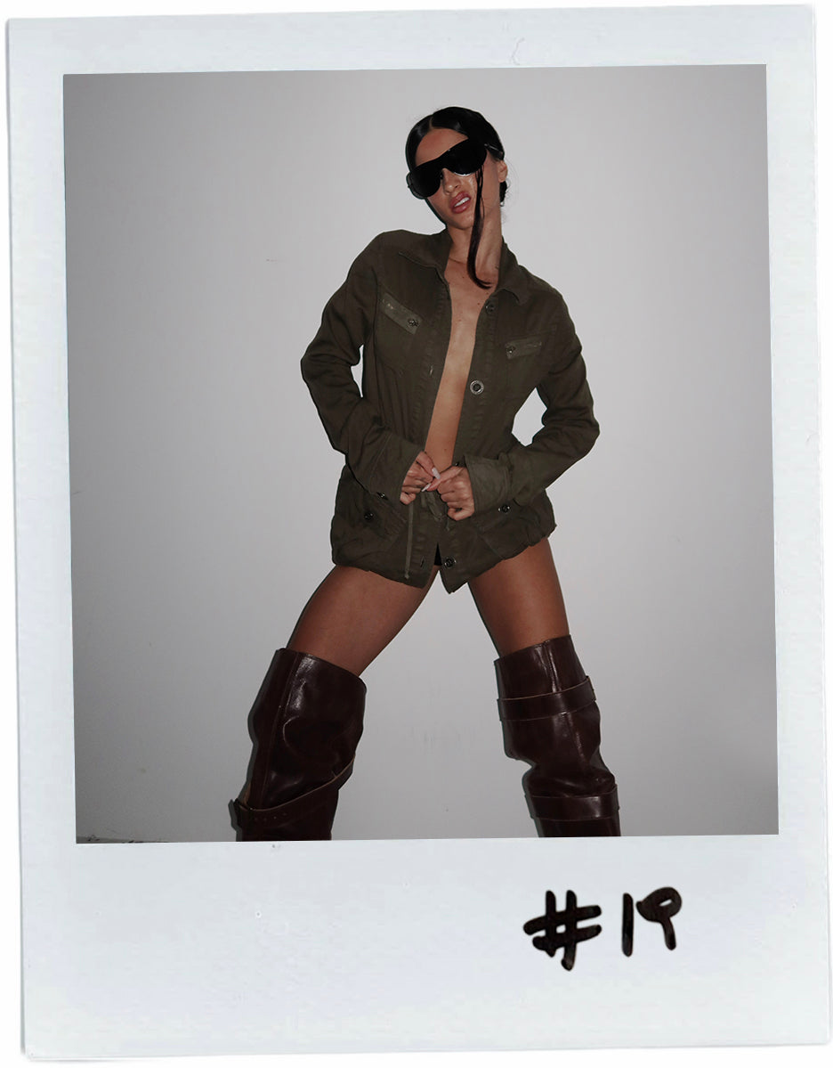 MILITARY DRESS HARD TAIL