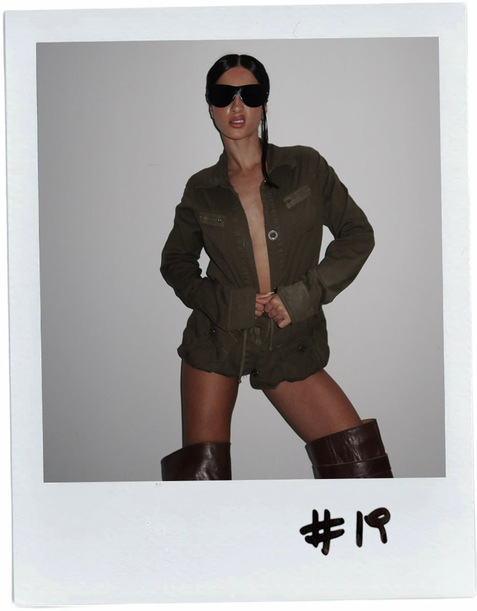 MILITARY DRESS HARD TAIL